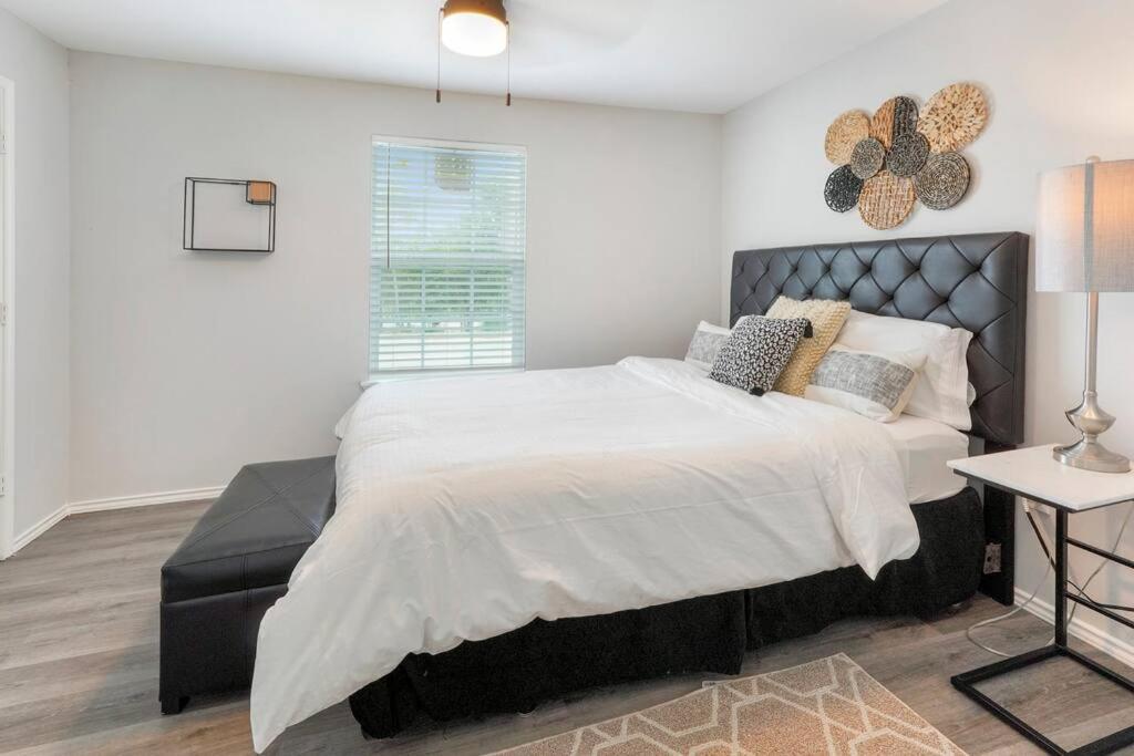 Cozy Two Bedroom Home Minutes From Downtown! 휴스턴 외부 사진